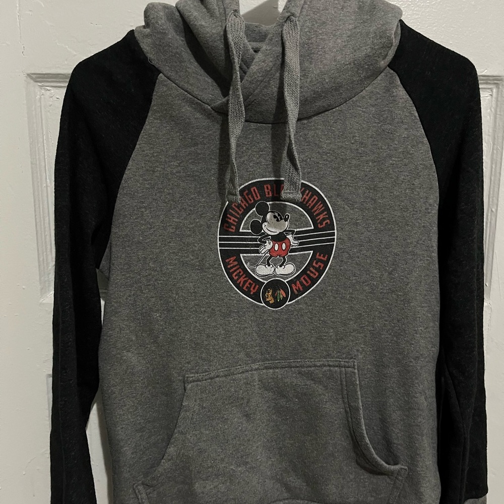 Fanatics Mickey Mouse x Chicago Blackhawks hoodie size S